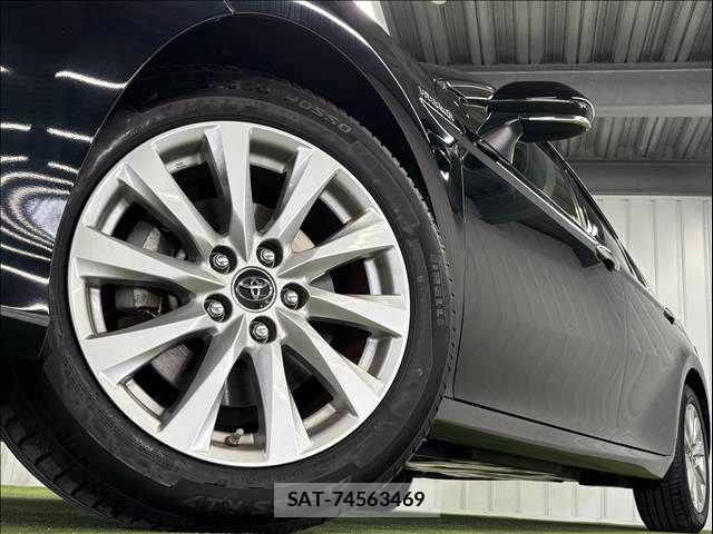 Toyota CAMRY HYBRID 2018-07 7357070-18