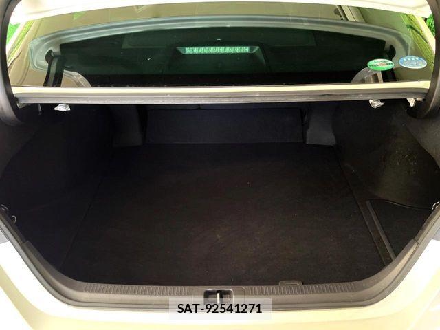Toyota CAMRY HYBRID 2019-12 7357075-14