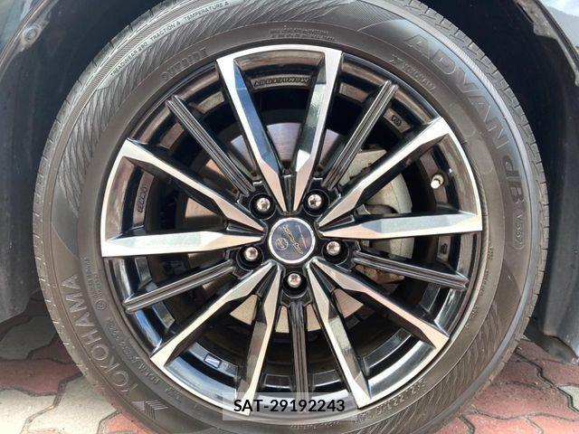 Toyota CAMRY HYBRID 2020-02 7391560-11