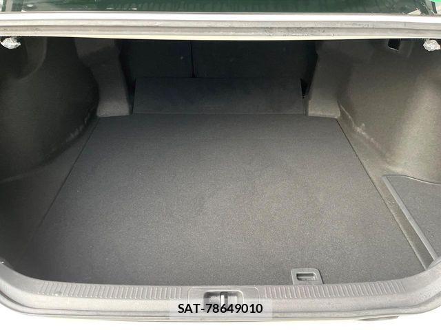 Toyota CAMRY HYBRID 2020-10 7391555-9