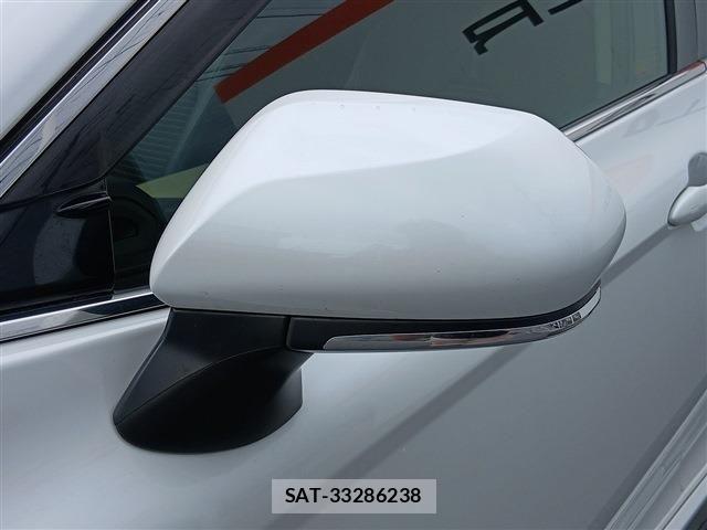 Toyota CAMRY HYBRID 2019-01 7453314-29