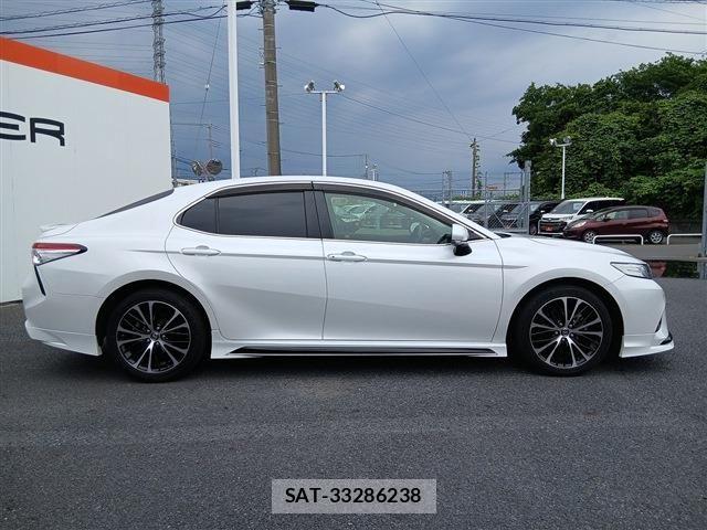 Toyota CAMRY HYBRID 2019-01 7453314-8