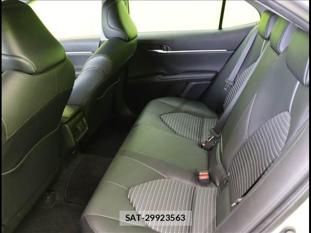 Toyota CAMRY HYBRID 2020-04 7453308-28