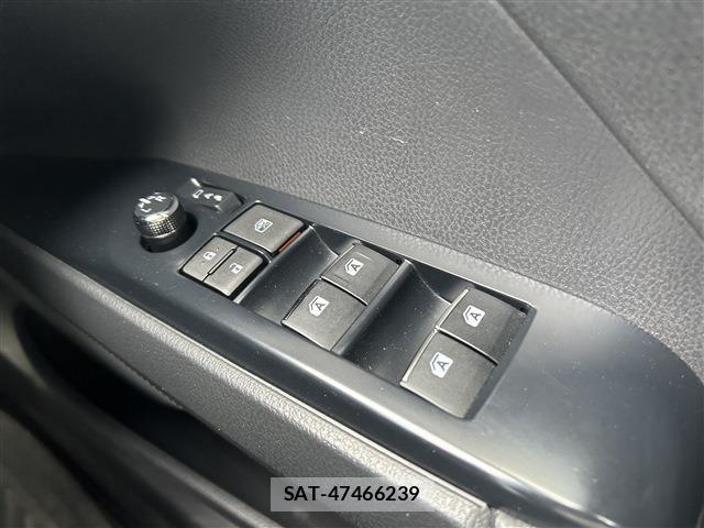 Toyota CAMRY HYBRID 2020-09 7453306-19