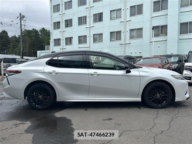 Toyota CAMRY HYBRID 2020-09 7453306-3