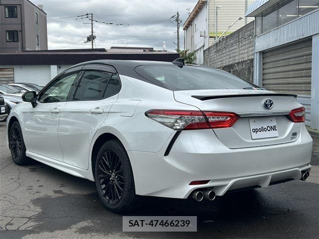 Toyota CAMRY HYBRID 2020-09 7453306-6