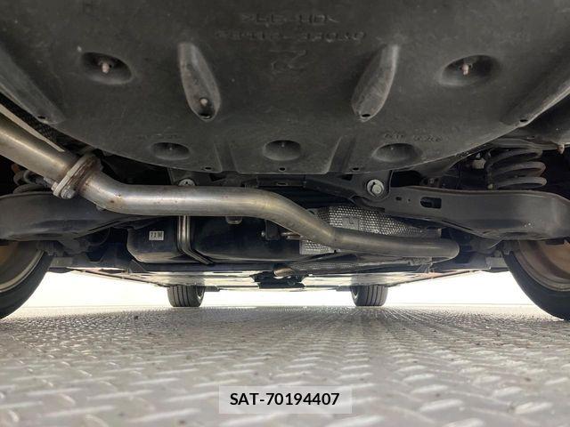 Toyota CAMRY HYBRID 2019-02 7453307-19