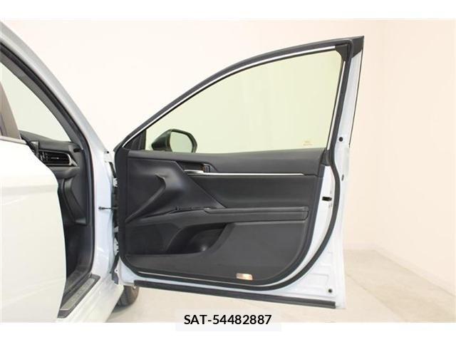 Toyota CAMRY HYBRID 2020-07 7508306-28