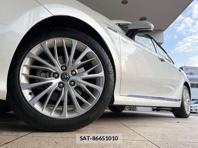Toyota CAMRY HYBRID 2018-02 7508297-12