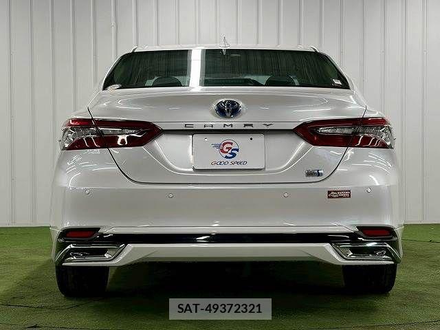 Toyota CAMRY HYBRID 2022-05 7499788-13