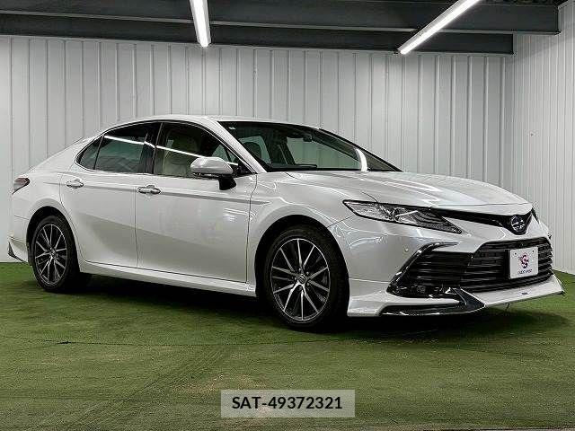 Toyota CAMRY HYBRID 2022-05 7499788-15