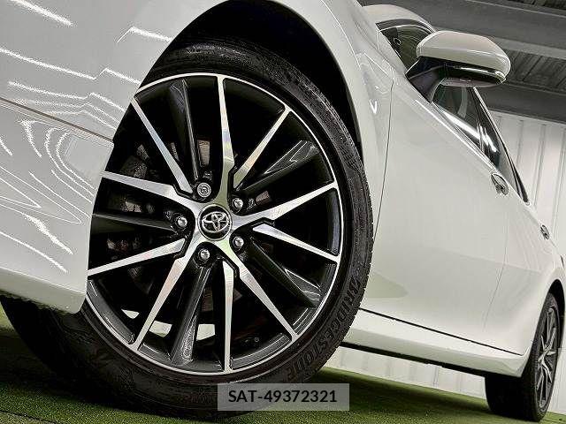 Toyota CAMRY HYBRID 2022-05 7499788-18