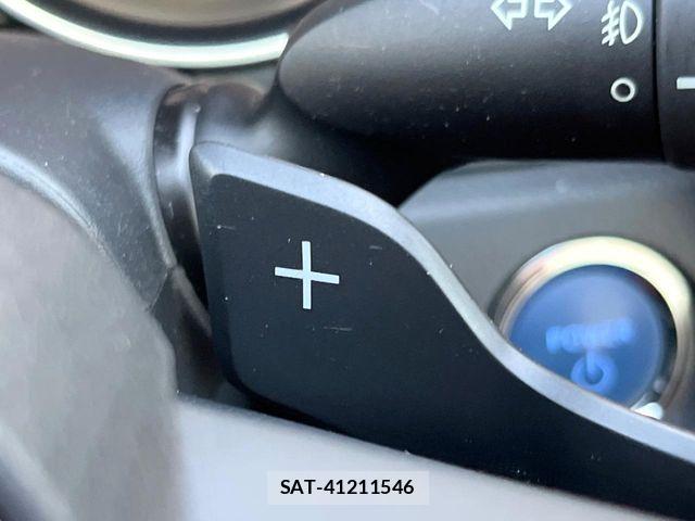 Toyota CAMRY HYBRID 2020-11 7508298-9