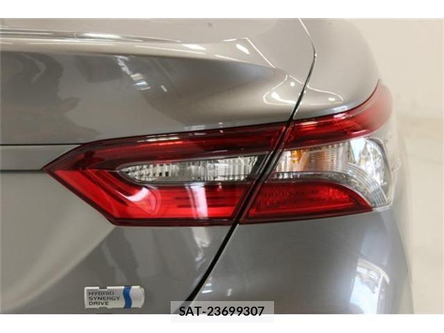 Toyota CAMRY HYBRID 2023-05 7561910-17