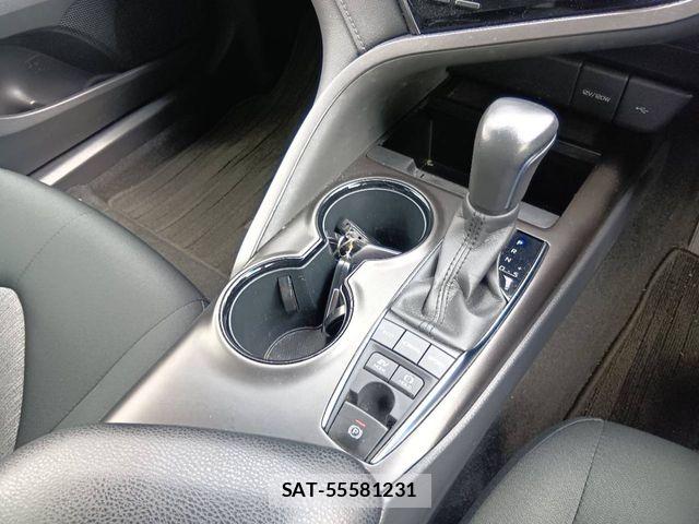 Toyota CAMRY HYBRID 2022-03 7615367-9