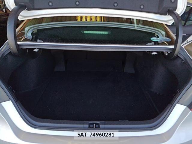 Toyota CAMRY HYBRID 2019-11 7615358-23