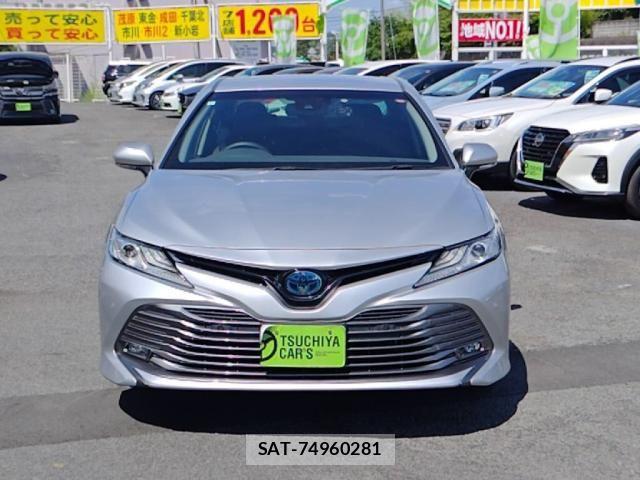 Toyota CAMRY HYBRID 2019-11 7615358-8