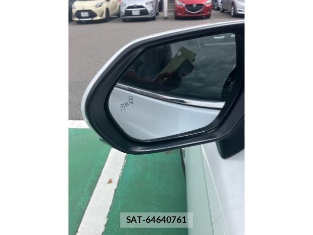 Toyota CAMRY HYBRID 2021-11 7615354-15