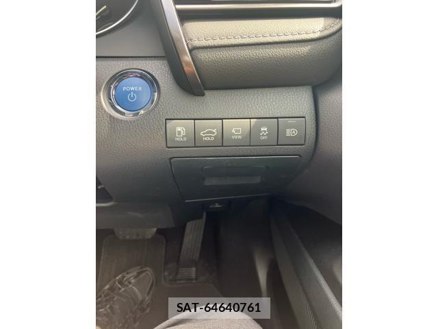 Toyota CAMRY HYBRID 2021-11 7615354-22