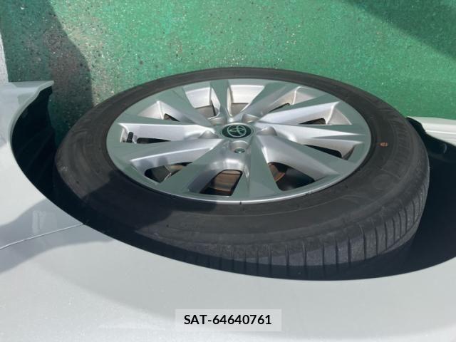 Toyota CAMRY HYBRID 2021-11 7615354-6