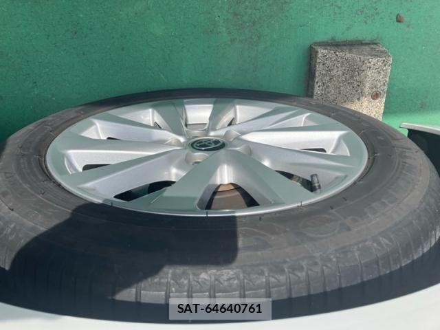 Toyota CAMRY HYBRID 2021-11 7615354-7