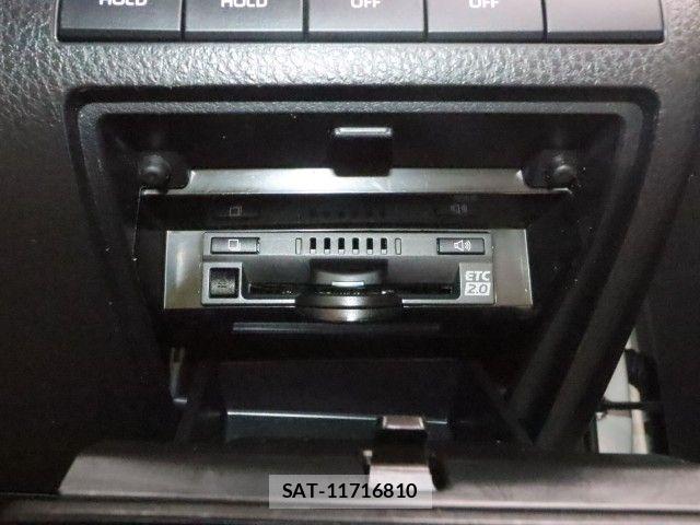Toyota CAMRY HYBRID 2020-07 7615366-20