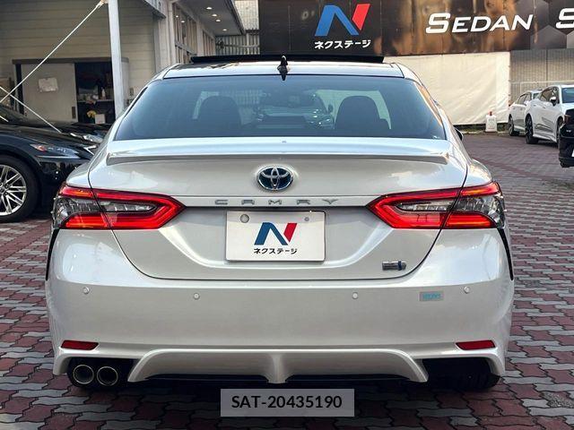 Toyota CAMRY HYBRID 2023-02 7615352-13