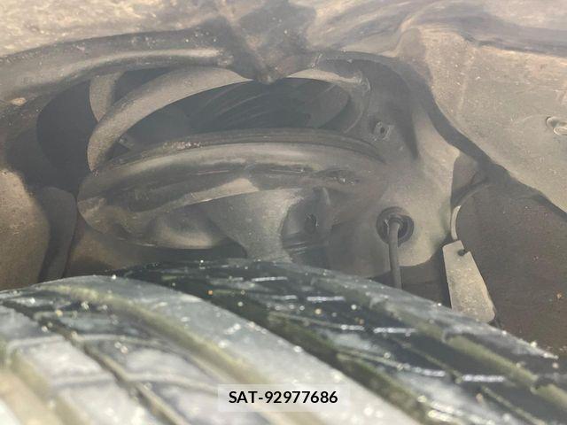 Toyota CAMRY HYBRID 2013-11 7783198-19