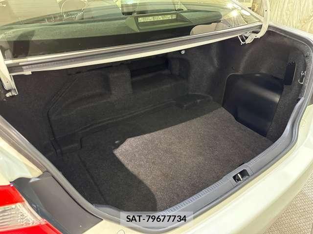 Toyota CAMRY HYBRID 2012-06 7783202-29