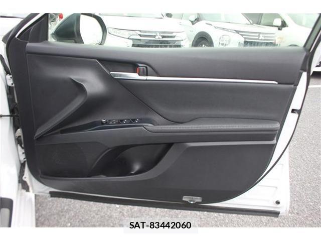Toyota CAMRY HYBRID 2019-06 7783235-19
