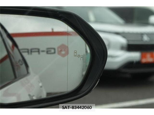 Toyota CAMRY HYBRID 2019-06 7783235-5