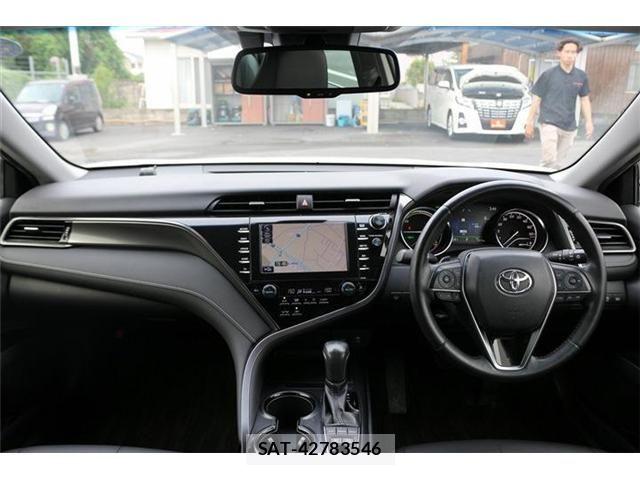 Toyota CAMRY HYBRID 2019-06 7783220-17