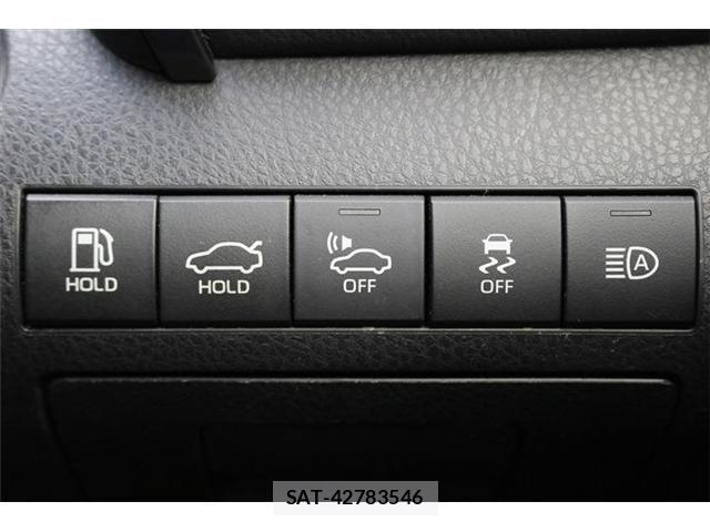 Toyota CAMRY HYBRID 2019-06 7783220-5