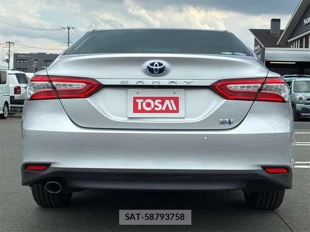 Toyota CAMRY HYBRID 2018-02 7783219-18