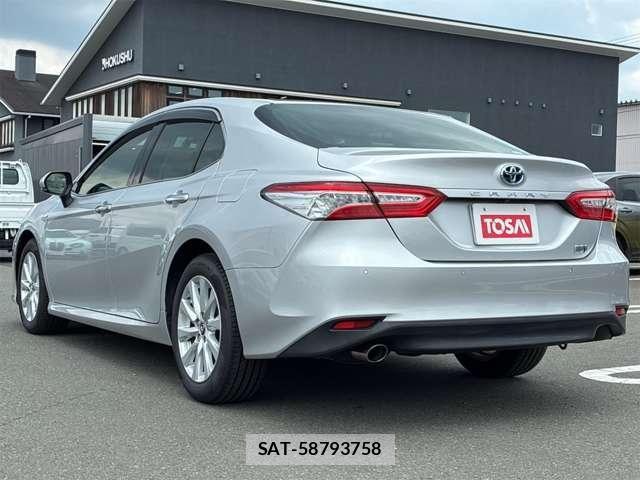 Toyota CAMRY HYBRID 2018-02 7783219-26