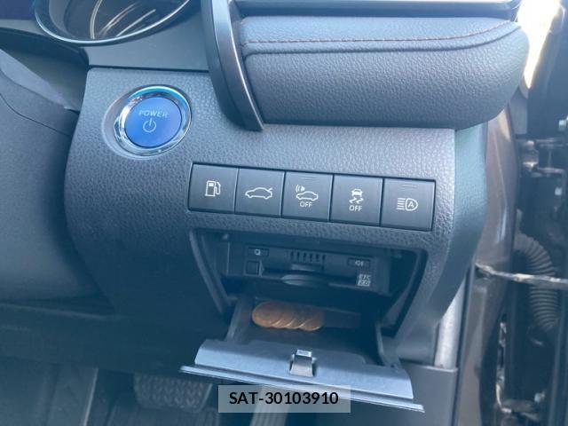Toyota CAMRY HYBRID 2017-07 7783204-12