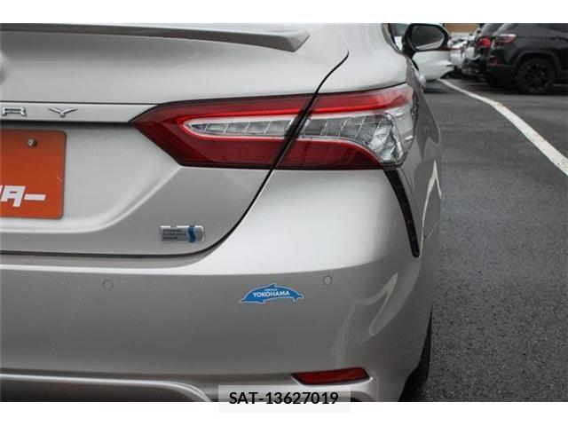 Toyota CAMRY HYBRID 2018-12 7783218-12