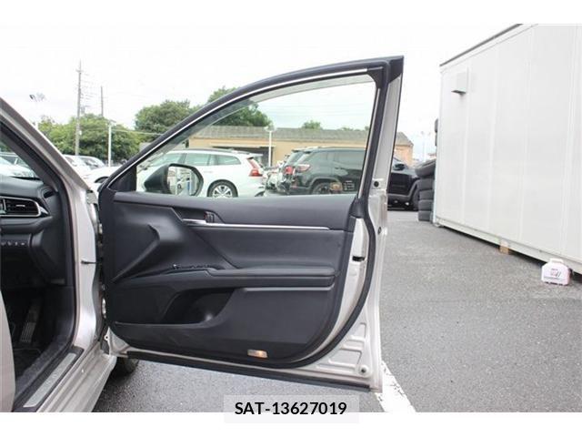 Toyota CAMRY HYBRID 2018-12 7783218-17