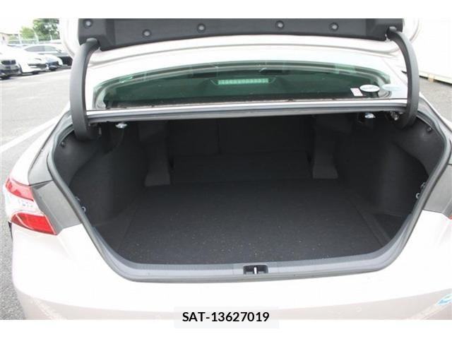 Toyota CAMRY HYBRID 2018-12 7783218-24