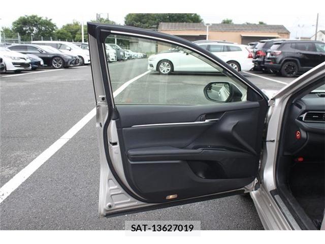Toyota CAMRY HYBRID 2018-12 7783218-28