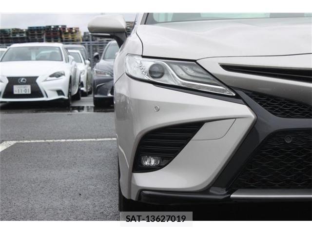 Toyota CAMRY HYBRID 2018-12 7783218-2