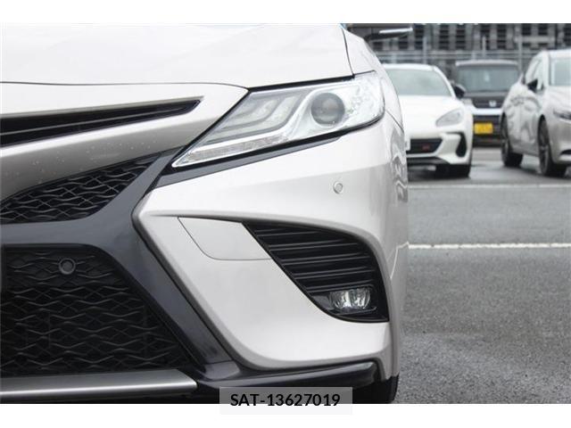Toyota CAMRY HYBRID 2018-12 7783218-5