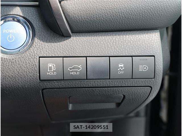 Toyota CAMRY HYBRID 2021-06 7875641-12