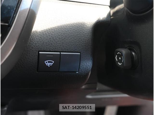 Toyota CAMRY HYBRID 2021-06 7875641-13