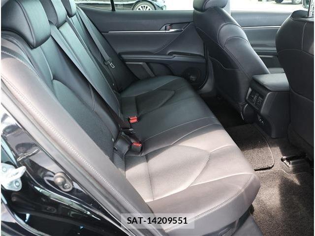 Toyota CAMRY HYBRID 2021-06 7875641-17