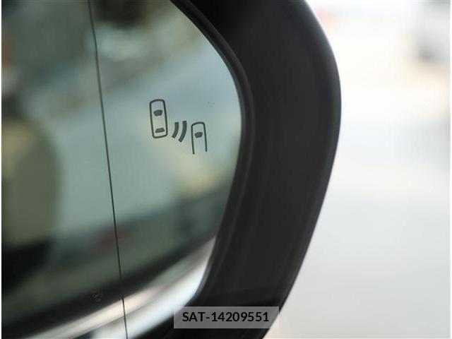 Toyota CAMRY HYBRID 2021-06 7875641-23