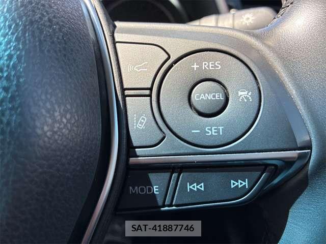 Toyota CAMRY HYBRID 2023-02 7875643-9