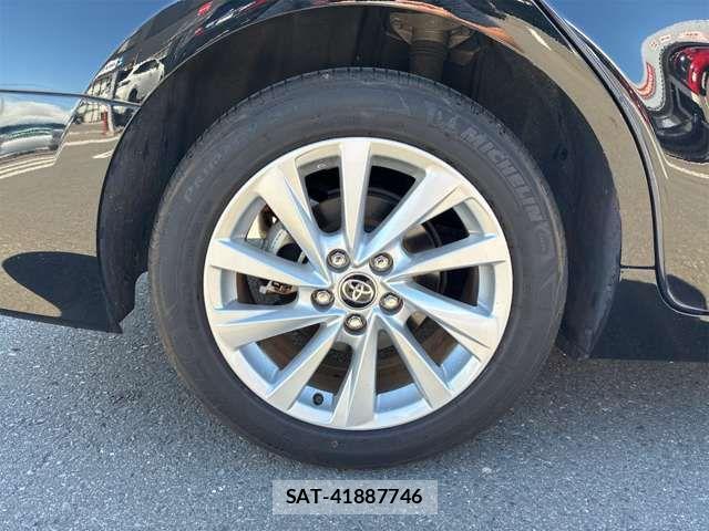 Toyota CAMRY HYBRID 2023-02 7875643-16