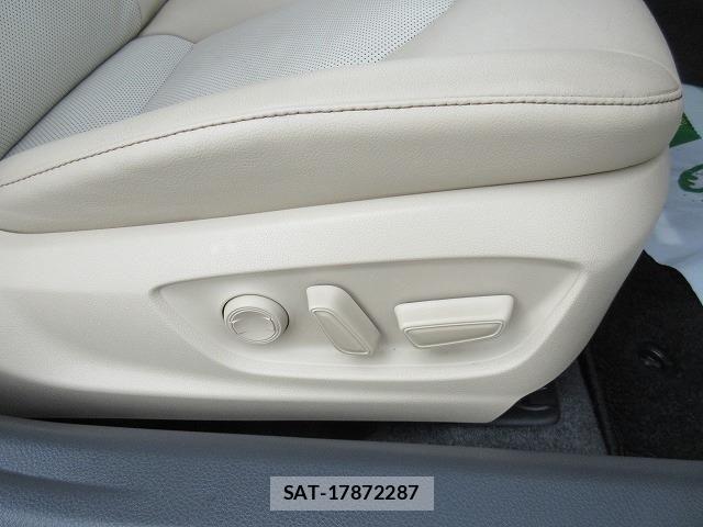 Toyota CAMRY HYBRID 2017-12 7875645-17