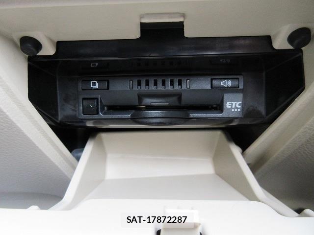 Toyota CAMRY HYBRID 2017-12 7875645-7